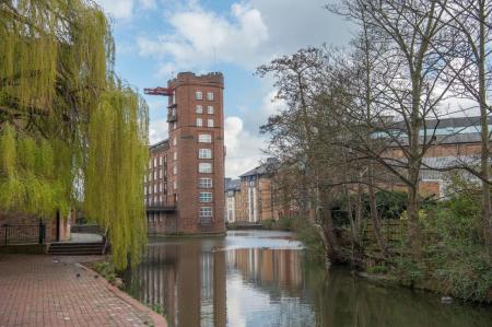 1 bedroom Flat to let in Cocoa Suites, Navigation Road