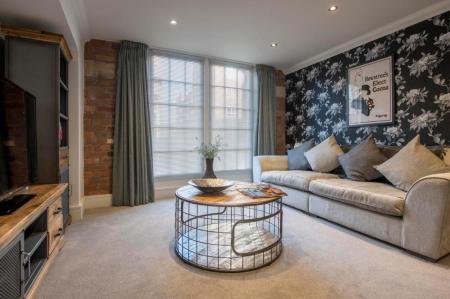 1 bedroom Flat to let in Cocoa Suites, Navigation Road
