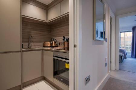 1 bedroom Flat to let in Cocoa Suites, Navigation Road