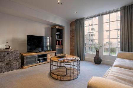1 bedroom Flat to let in Cocoa Suites, Navigation Road
