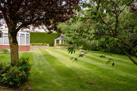4 bedroom Detached house to let in Stillington Road, Sutton On The Forest, York, YO61
