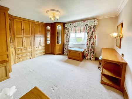 4 bedroom Detached house to let in Stillington Road, Sutton On The Forest, York, YO61