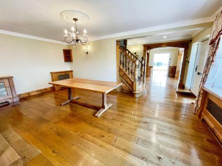 4 bedroom Detached house to let in Stillington Road, Sutton On The Forest, York, YO61