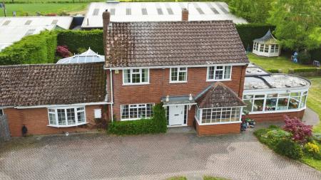 4 bedroom Detached house to let in Stillington Road, Sutton On The Forest, York, YO61
