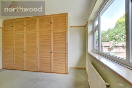 2 bedroom Semi-detached bungalow for sale in Aldersyde, York, YO24
