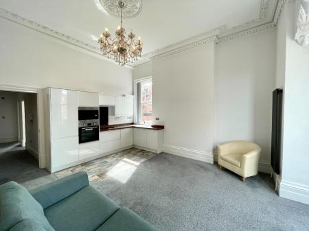 2 bedroom Flat to let in Wenlock Terrace, Fulford, YO10