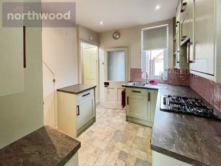 2 bedroom Terraced House to let in Oakville Street, York, YO31