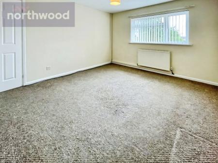2 bedroom Flat to let in Carentan Close, Selby, YO8