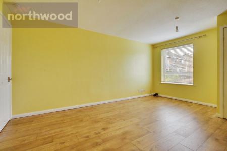 2 bedroom Terraced House to let in Sycamore Close, Skelton, York, YO30