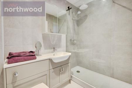 2 bedroom Flat for sale in Foxwood Lane, York, YO24