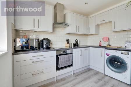 2 bedroom Flat for sale in Foxwood Lane, York, YO24