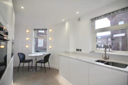 1 bedroom Flat to let in St Andrewgate, City Centre, York, YO1