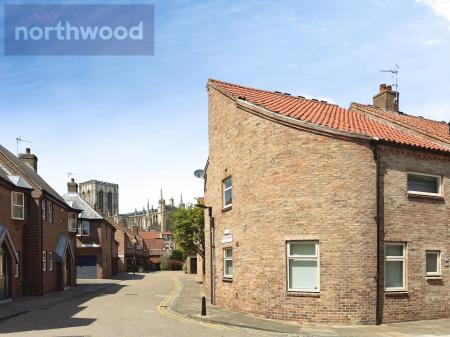 1 bedroom Flat to let in St Andrewgate, City Centre, York, YO1
