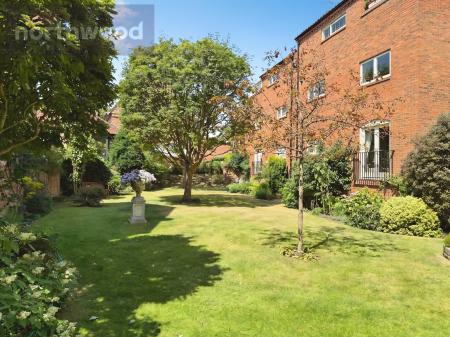 1 bedroom Flat to let in St Andrewgate, City Centre, York, YO1