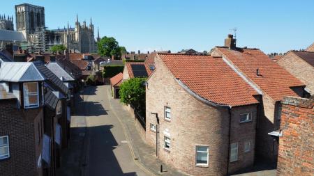 1 bedroom Flat to let in St Andrewgate, City Centre, York, YO1