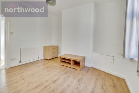 2 bedroom Terraced House for sale in Granville Terrace, Hull Road, York, YO10