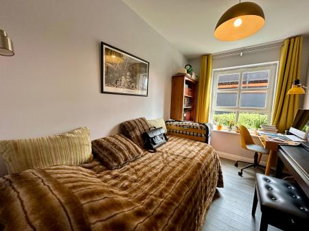 2 bedroom Flat to let in Barbican Court, Fawcett Street, York, YO10