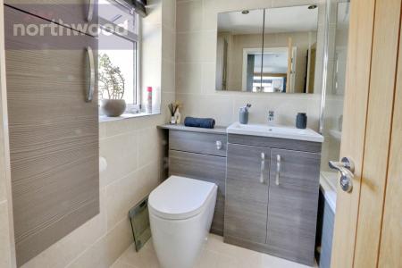 2 bedroom Terraced House for sale in Oak Street, York, YO26