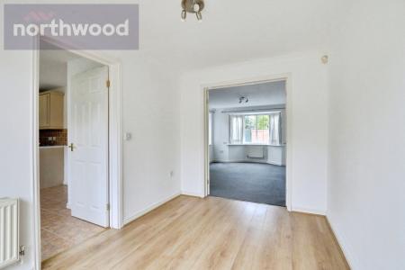 3 bedroom Detached house to let in Jervis Court, Sutton on Derwent, YO41