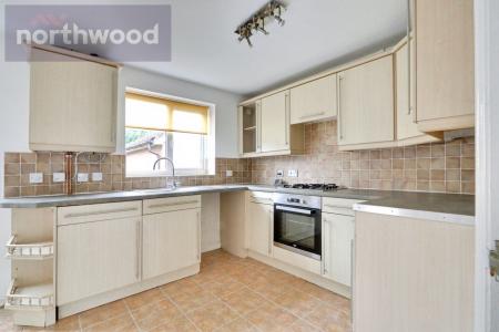 3 bedroom Detached house to let in Jervis Court, Sutton on Derwent, YO41