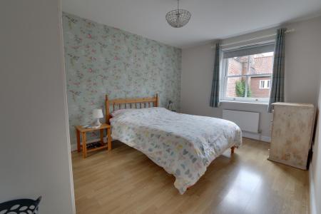 2 bedroom Flat to let in St Andrew Place, Aldwark, York, YO1