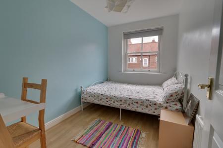 2 bedroom Flat to let in St Andrew Place, Aldwark, York, YO1