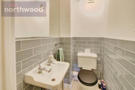 3 bedroom Town house to let in County House Mews, Monkgate Cloisters, York, YO31