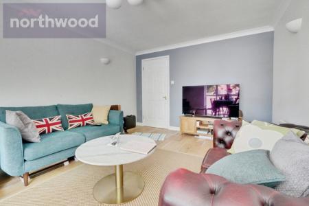 3 bedroom Town house to let in County House Mews, Monkgate Cloisters, York, YO31