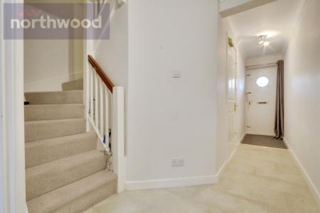 3 bedroom Town house to let in County House Mews, Monkgate Cloisters, York, YO31