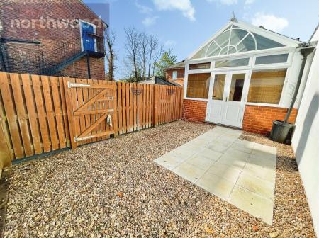 1 bedroom Bungalow to let in Dower Chase, Escrick, YO19