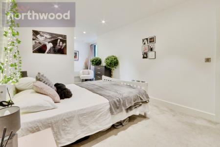 2 bedroom Flat for sale in Piccadilly, York, YO1