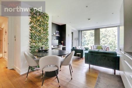 2 bedroom Flat for sale in Piccadilly, York, YO1
