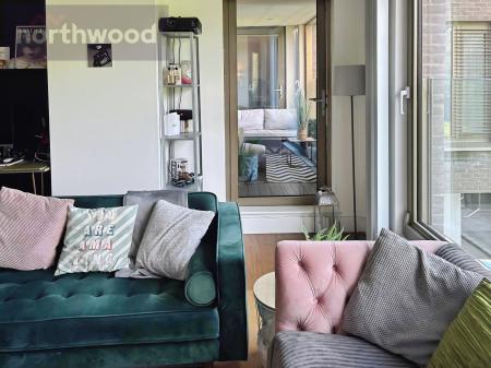 2 bedroom Flat for sale in Piccadilly, York, YO1