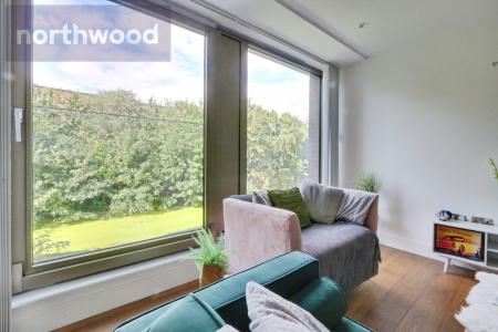 2 bedroom Flat for sale in Piccadilly, York, YO1