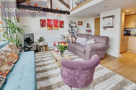 2 bedroom Flat for sale in Popeshead Court Peter Lane, York, YO1