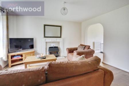 3 bedroom Detached house to let in Moor Close, Wheldrake, YO19