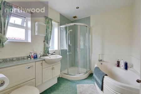 3 bedroom Semi-detached house for sale in Grantham Drive, York, YO26