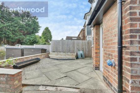 3 bedroom Semi-detached house for sale in Grantham Drive, York, YO26