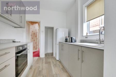 3 bedroom Semi-detached house for sale in Grantham Drive, York, YO26