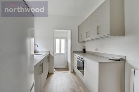 3 bedroom Semi-detached house for sale in Grantham Drive, York, YO26