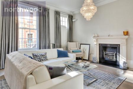 3 bedroom Maisonette for sale in St Leonards Place, York, YO1