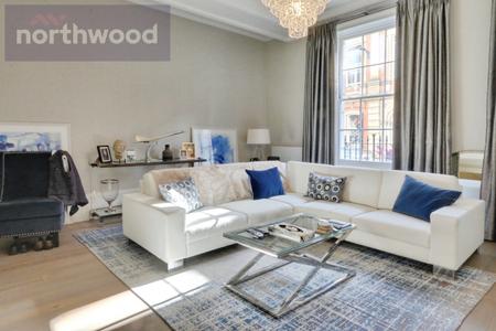 3 bedroom Maisonette for sale in St Leonards Place, York, YO1