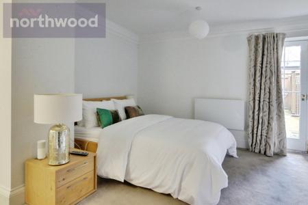 3 bedroom Maisonette for sale in St Leonards Place, York, YO1