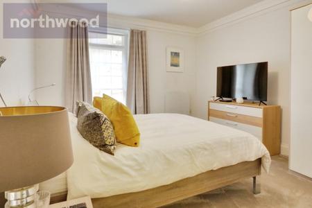 3 bedroom Maisonette for sale in St Leonards Place, York, YO1