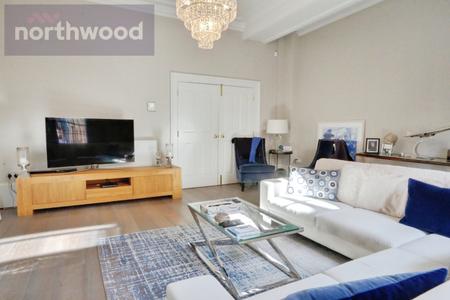 3 bedroom Maisonette for sale in St Leonards Place, York, YO1