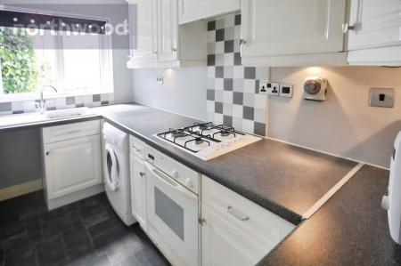 2 bedroom Semi-detached house to let in Buttermere Court, Selby, YO8