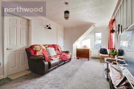 2 bedroom Semi-detached house to let in Buttermere Court, Selby, YO8