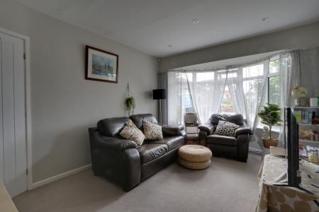 2 bedroom Bungalow for sale in Nursery Gardens, York, YO10