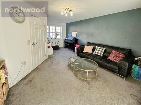 3 bedroom Semi-detached house for sale in Bishopdale Way, Fulford, YO19