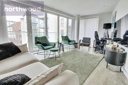 2 bedroom Flat to let in Leetham House, City Centre, York, YO1